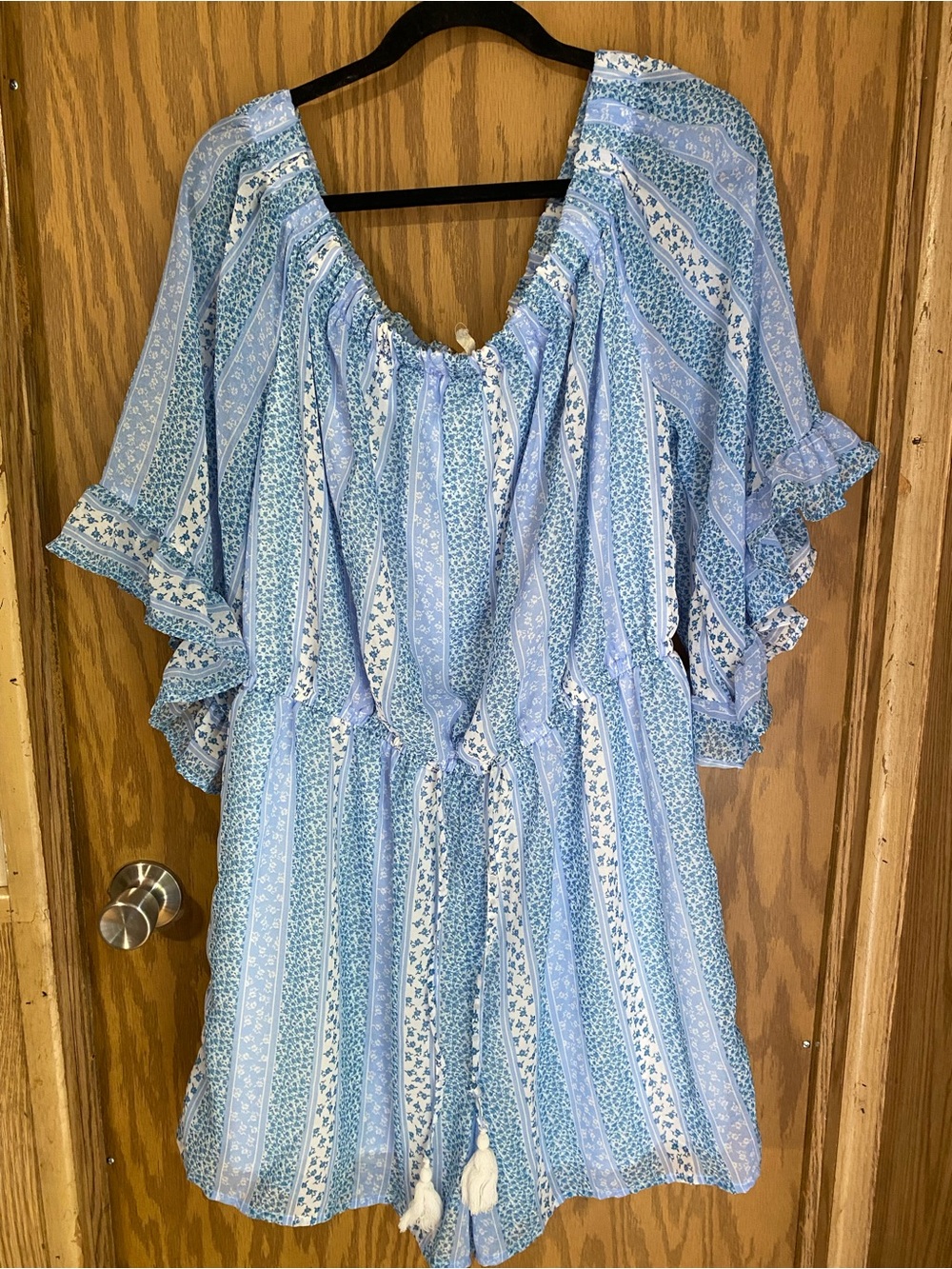 Indulge Blue/White Floral Stripe Shorts Romper Size 3X